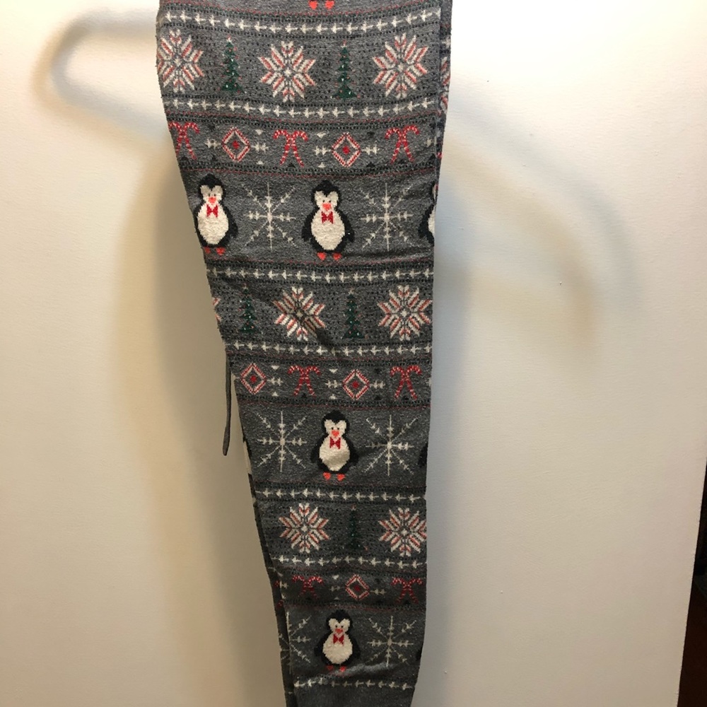 American Eagle Holiday Leggings